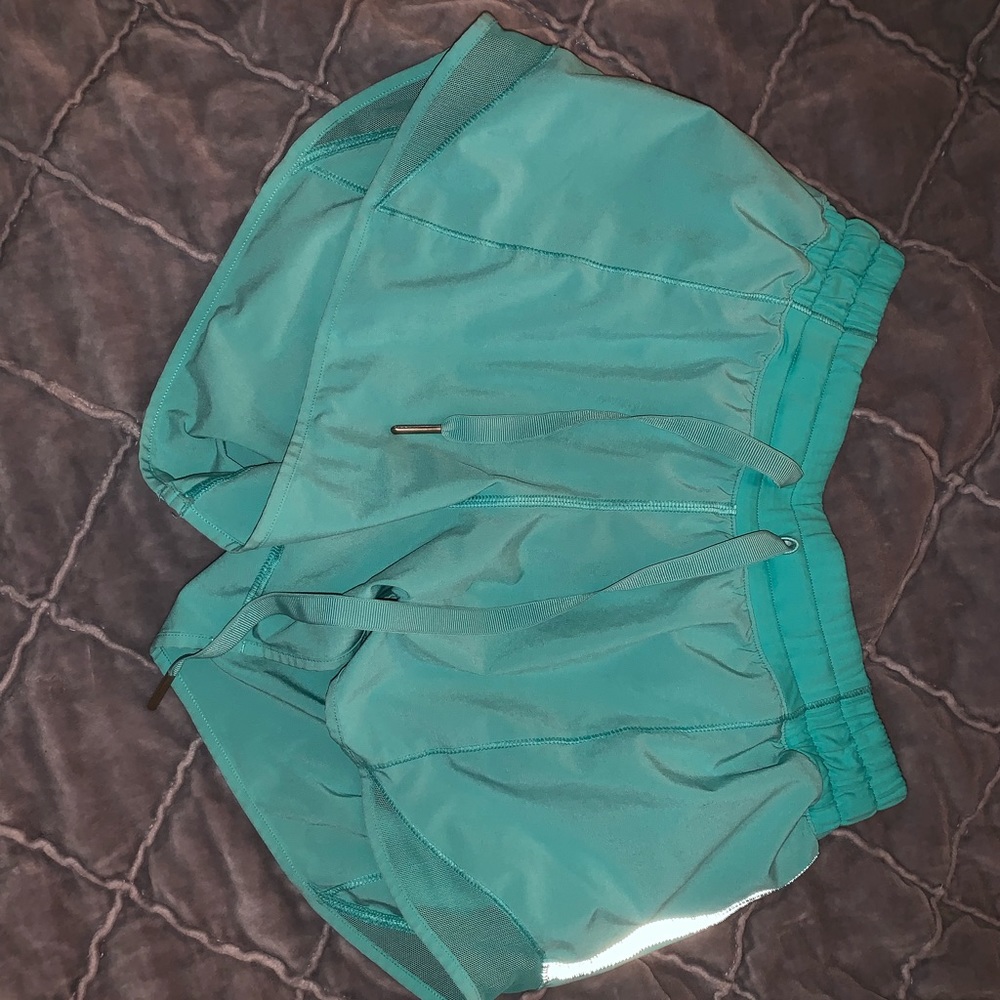 Lululemon teal hotty hot shorts size 6